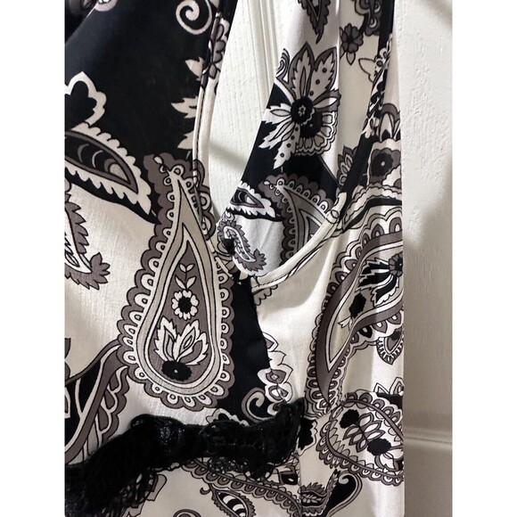 Soma Intimates Long Maxi Nightgown Size Large Sleeveless Paisley Black/White - Picture 5 of 7